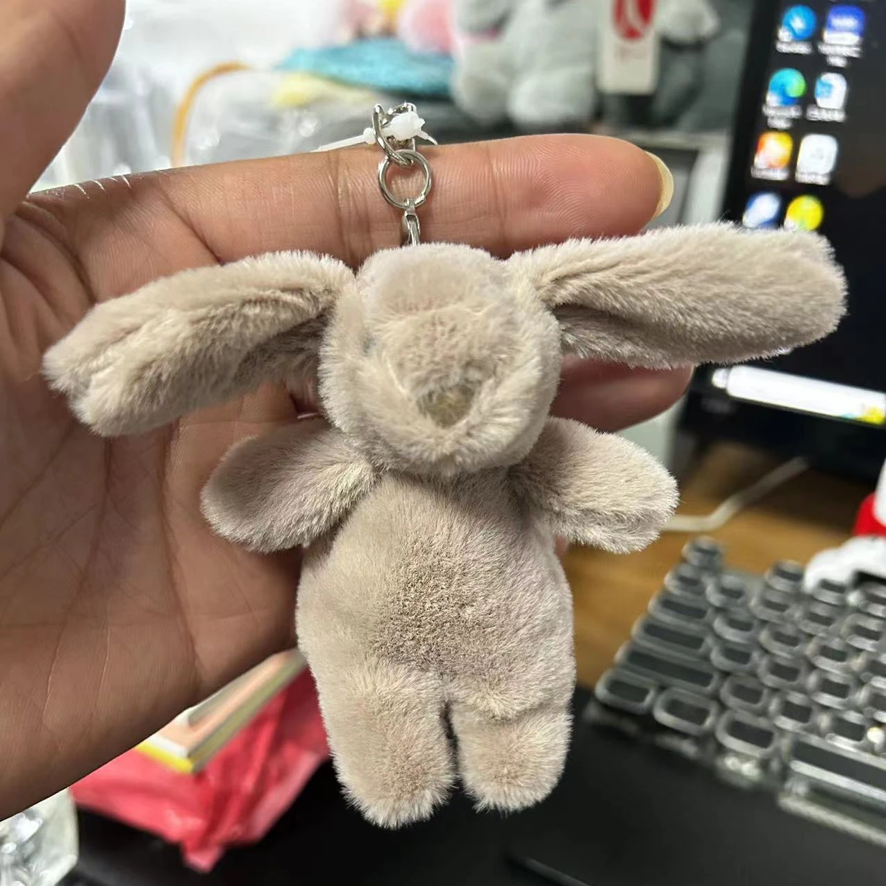 Llavero de conejo de peluche d - Phone Accessories Toys reseña y precio